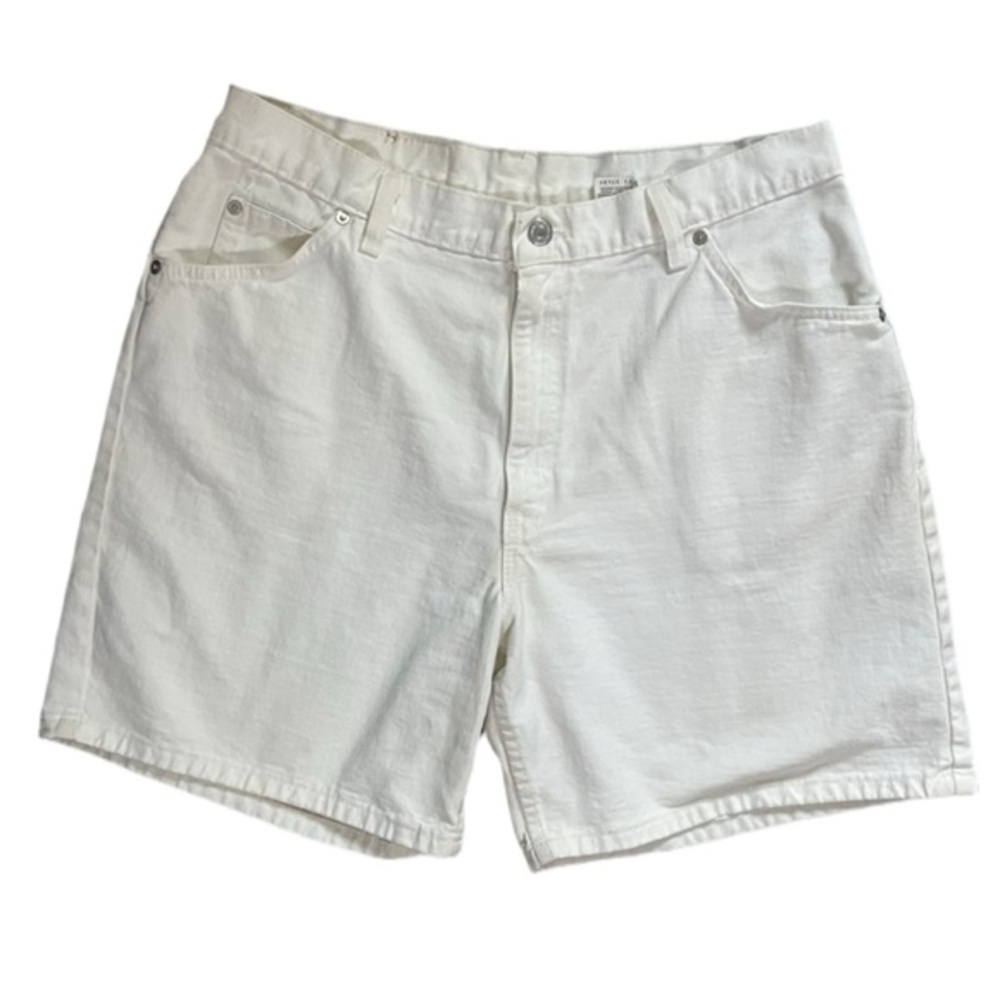 Levi’s 950 Relaxed Fit White Denim Shorts - Size 16